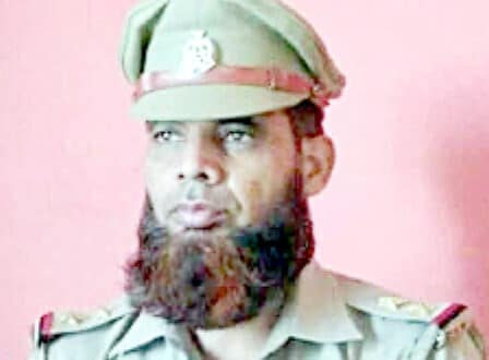 bharat main darrhi rakhna jurm ban gaya muslim police ahelkaar muattal